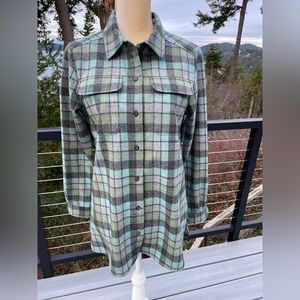Women’s Pendleton Wool Board Shirt, size medium